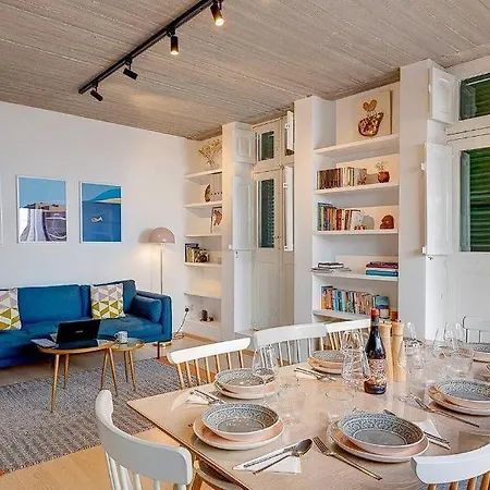 Kwatera prywatna Townhouse With Terrace And Pool ! Senglea