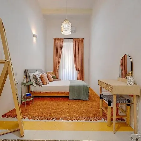 Townhouse With Terrace And Pool ! * Senglea